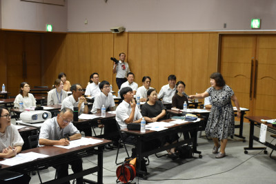 秋田先生講演会写真(4)